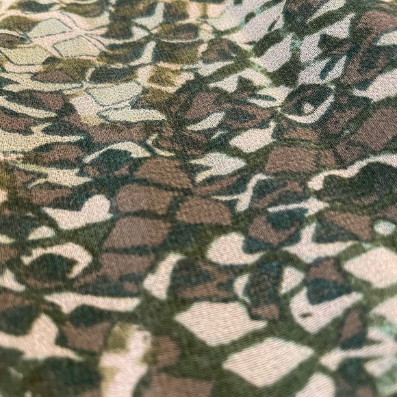 GUESS Tank Top - Picture 7 of 9